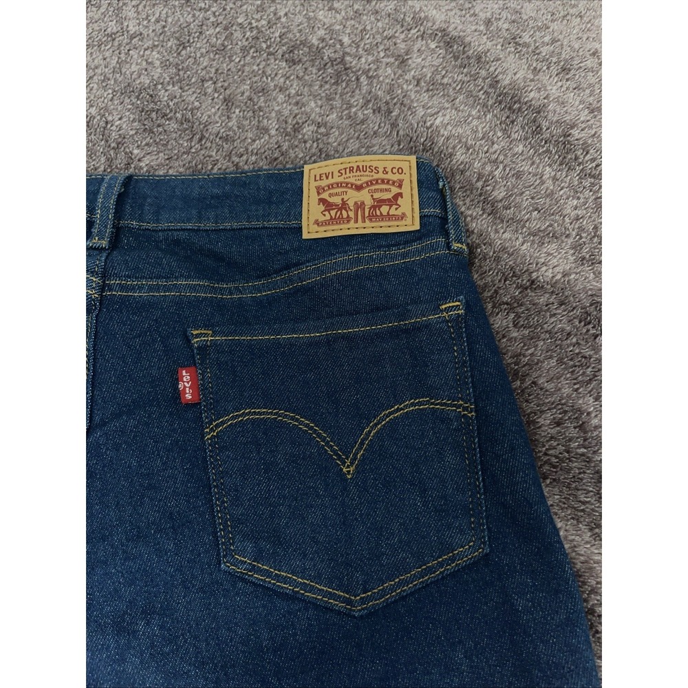 511 Levi's 30W X 30L Women.